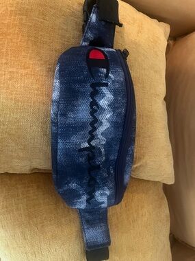 Champion Prime Sling waist bag.